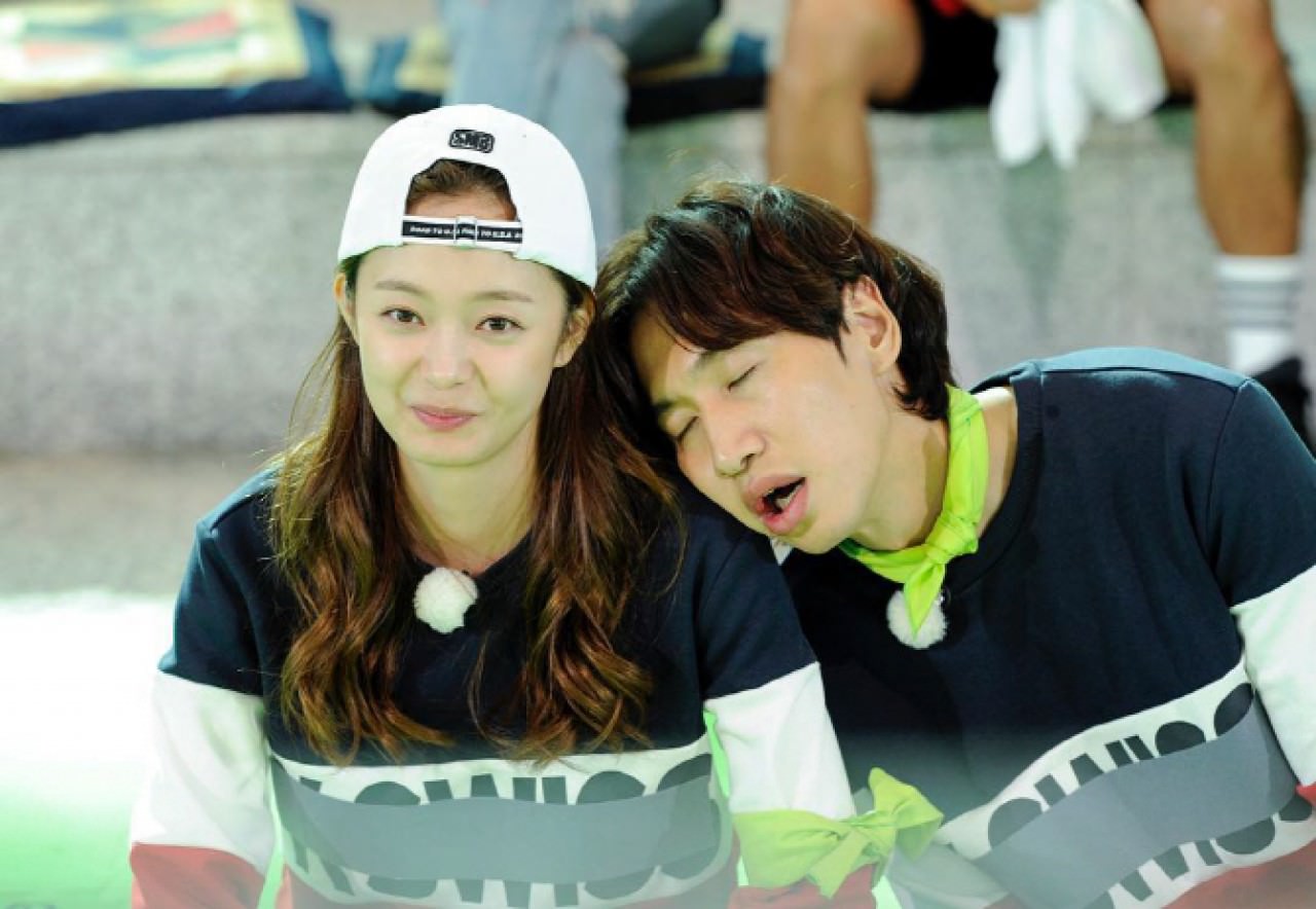 细数韩国4对最受欢迎的综艺cp,粉丝比他们本人更希望能开花结果