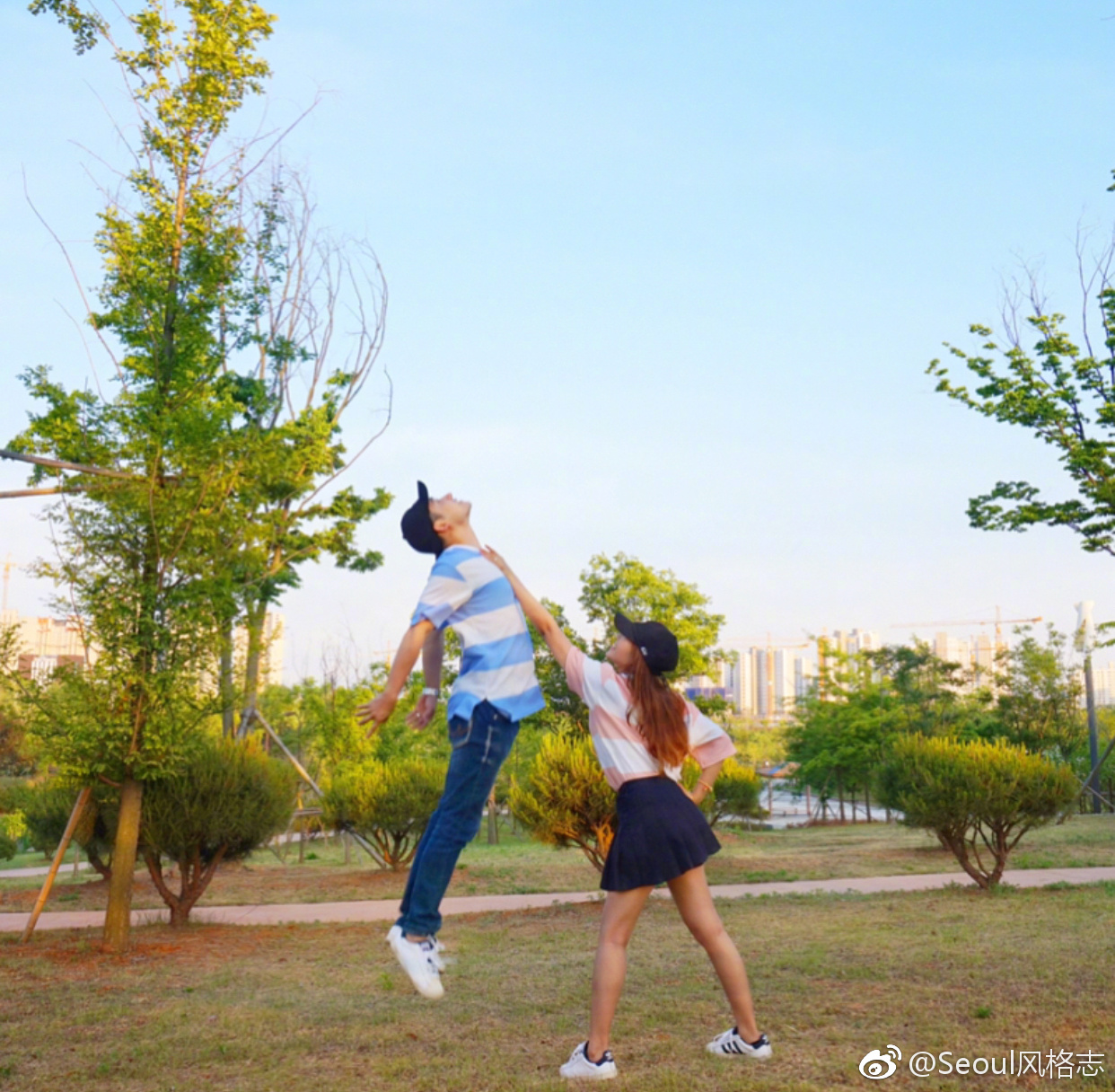 超级考验技术但超级有趣的最新人气照相姿势,快来挑战起来吧