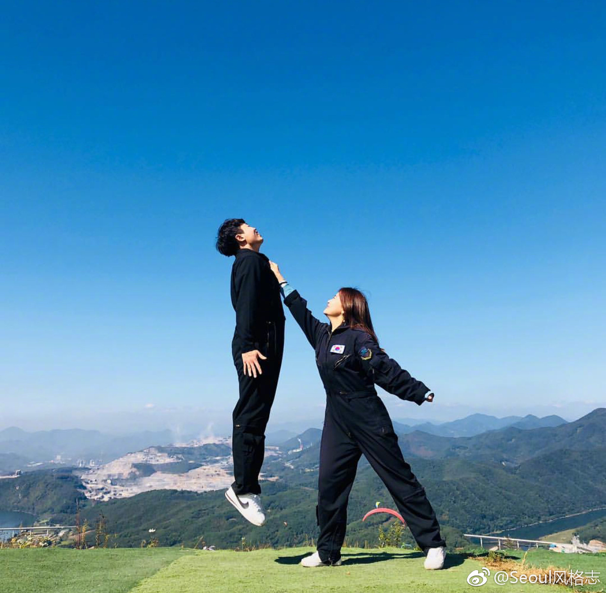 超级考验技术但超级有趣的最新人气照相姿势,快来挑战起来吧