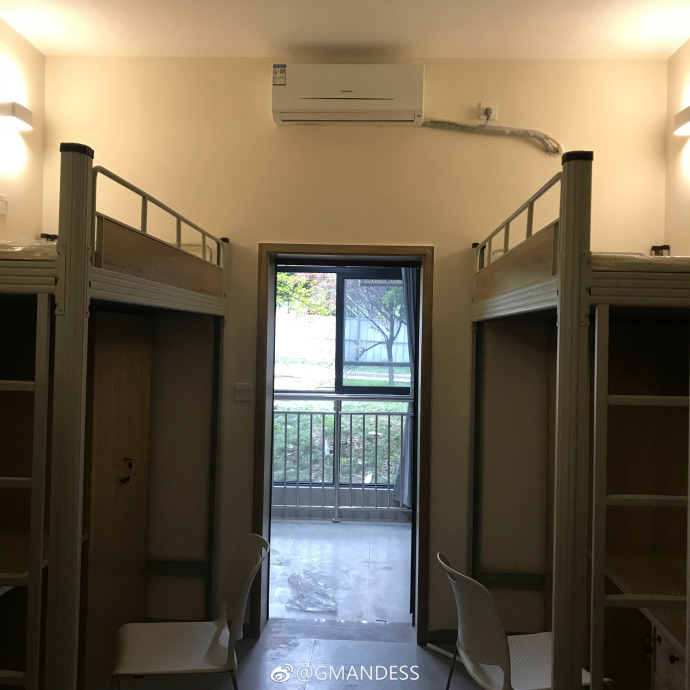 这是@成都大学 新装修改造的7栋宿舍