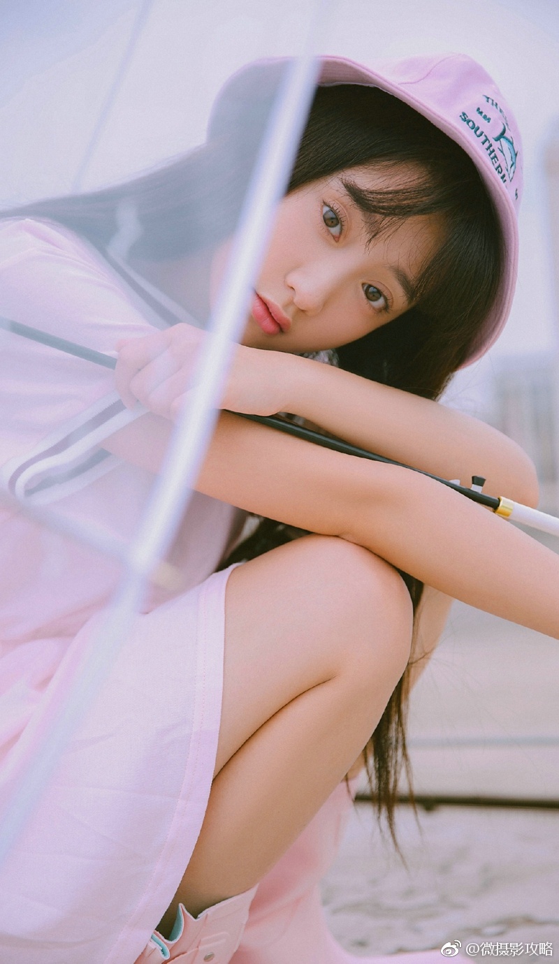 天台上的粉红短裙妹子甜美清爽写真集