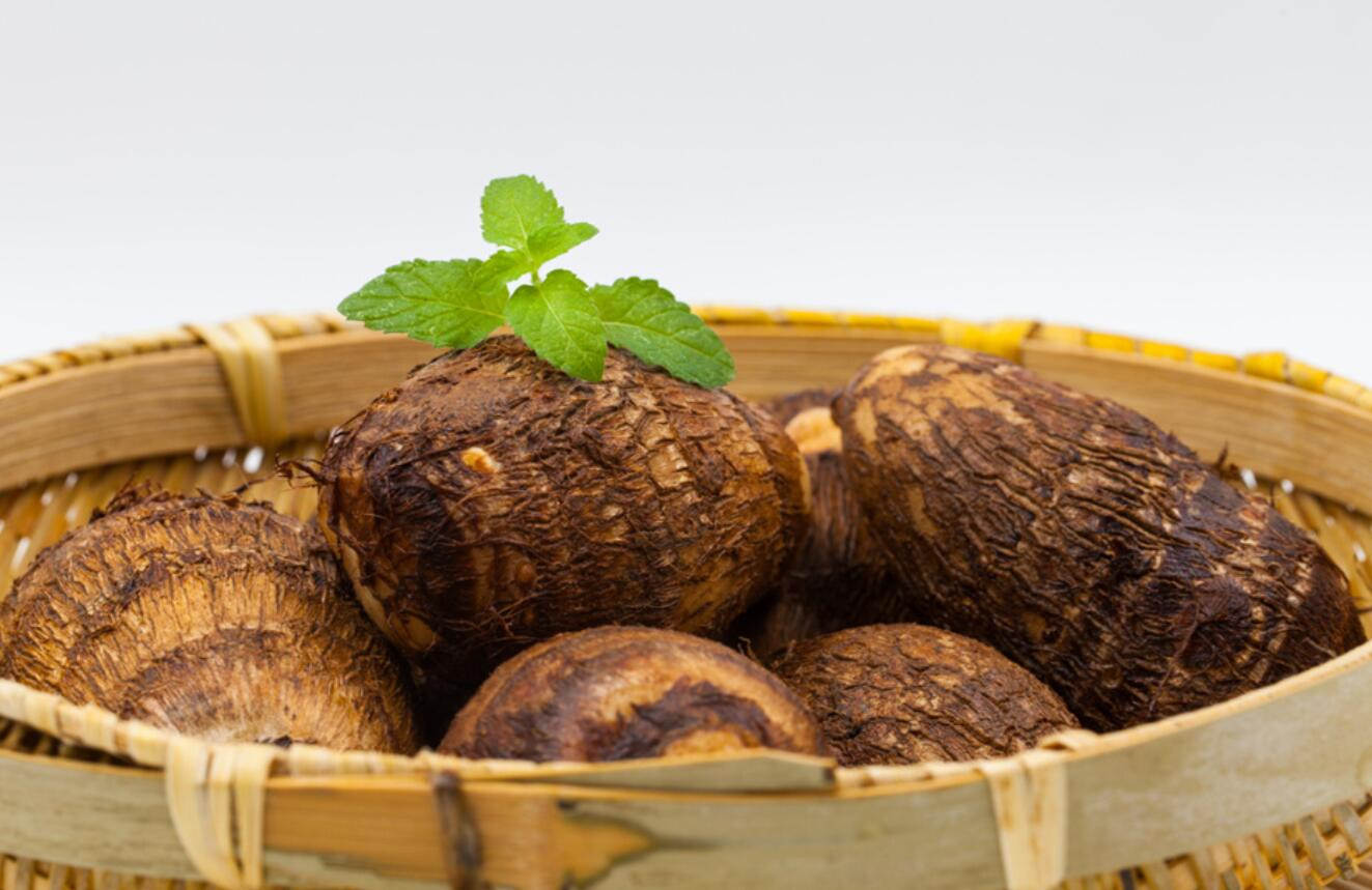 《汉书》则有"芋魁","芋根"之称;另外,还有"芋艿","青芋","毛芋"等名