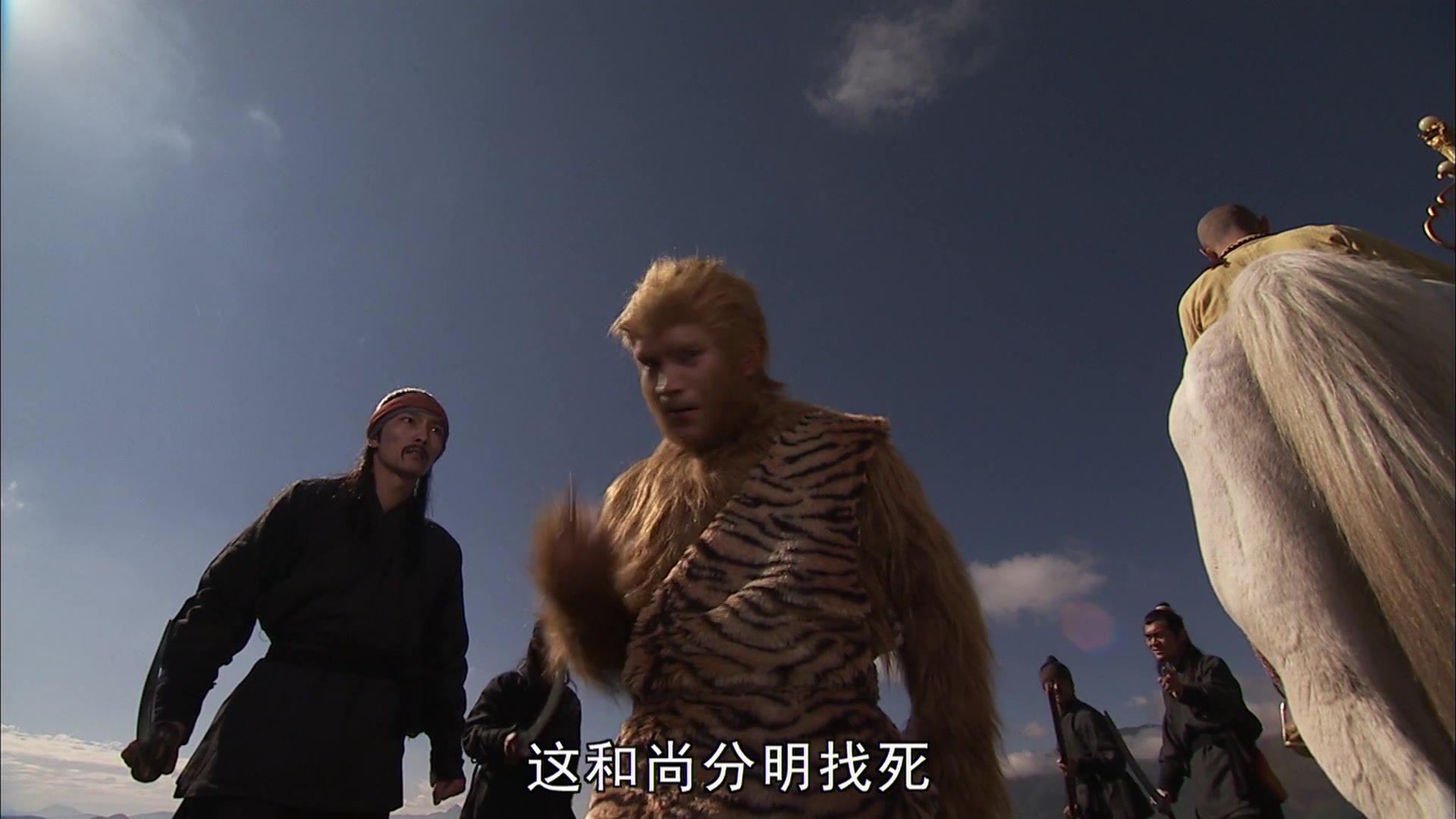 新西游记:孙悟空问为什么不让我们过去,原来他是路上的剪颈大王