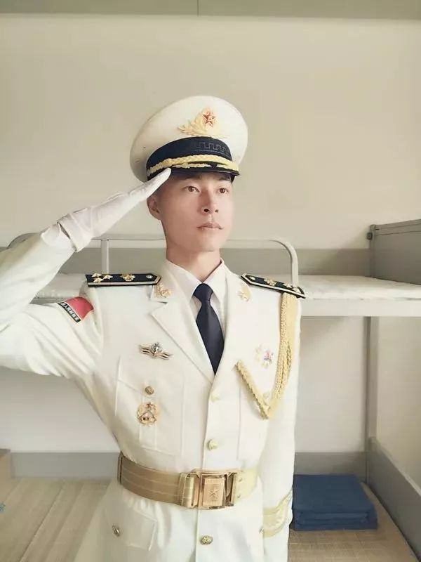 走当海军去强大的中国海军需要你