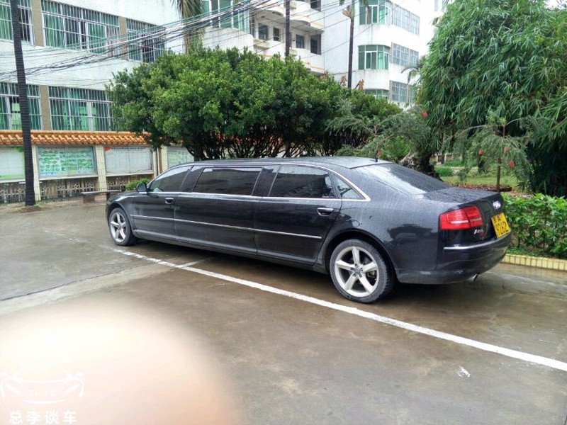加长奥迪a8,全球只有2辆,全部在中国,两辆车停一起霸气外露