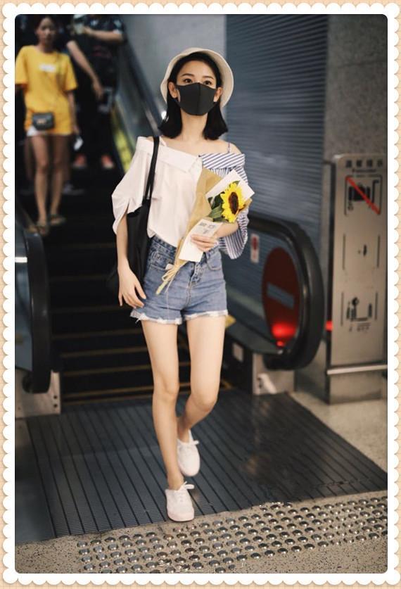 在24岁陈瑶面前,真没人敢说自己嫩,戴上渔夫帽那刻少女感无敌了