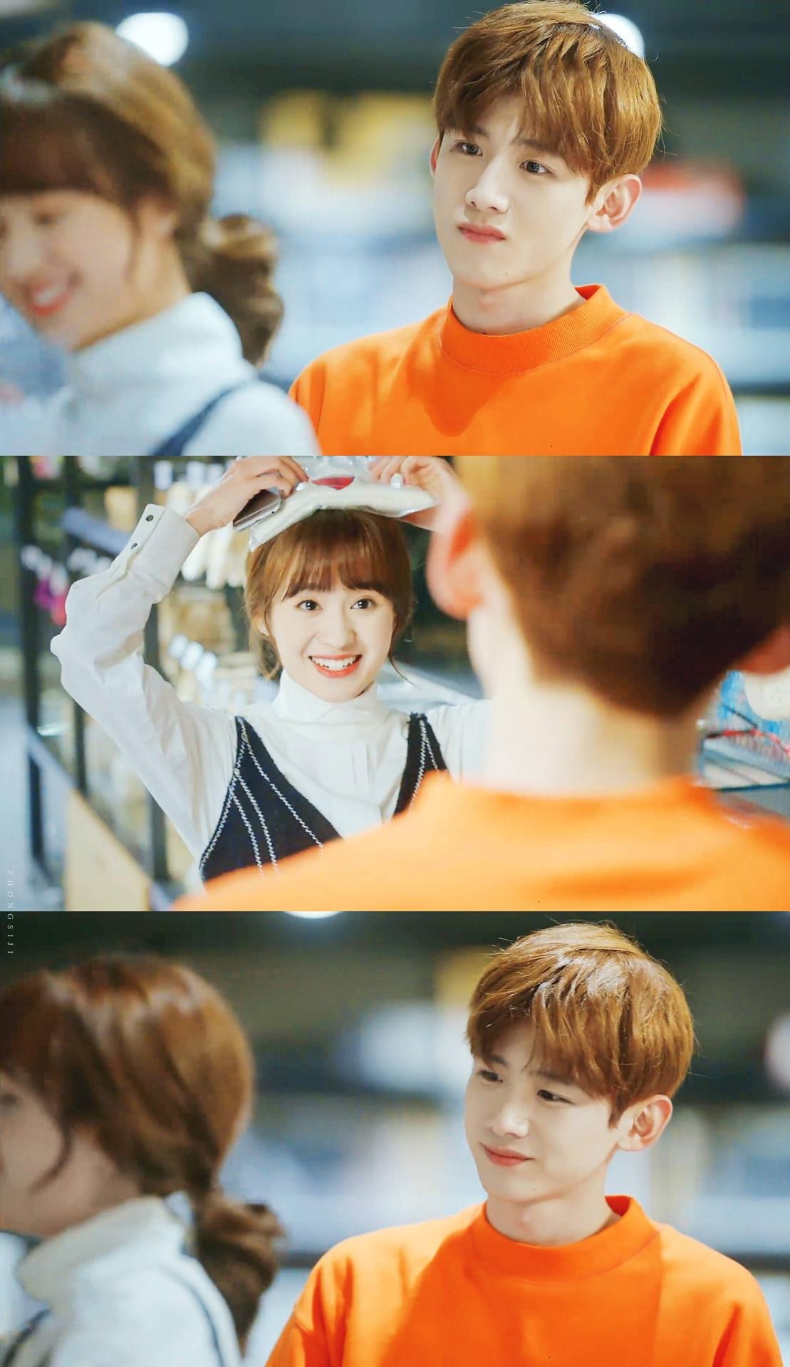 白敬亭喜提黄v,连着一个多月不发博,粉丝调侃那是另外的价钱