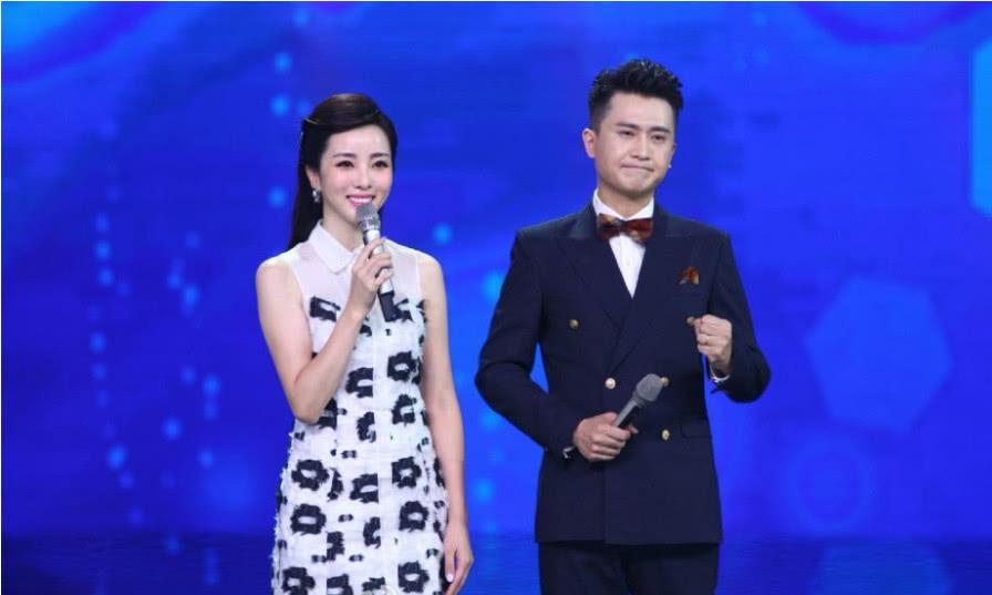 央视一姐李思思老公身份曝光,怪不得一直不公布,网友:人生赢家