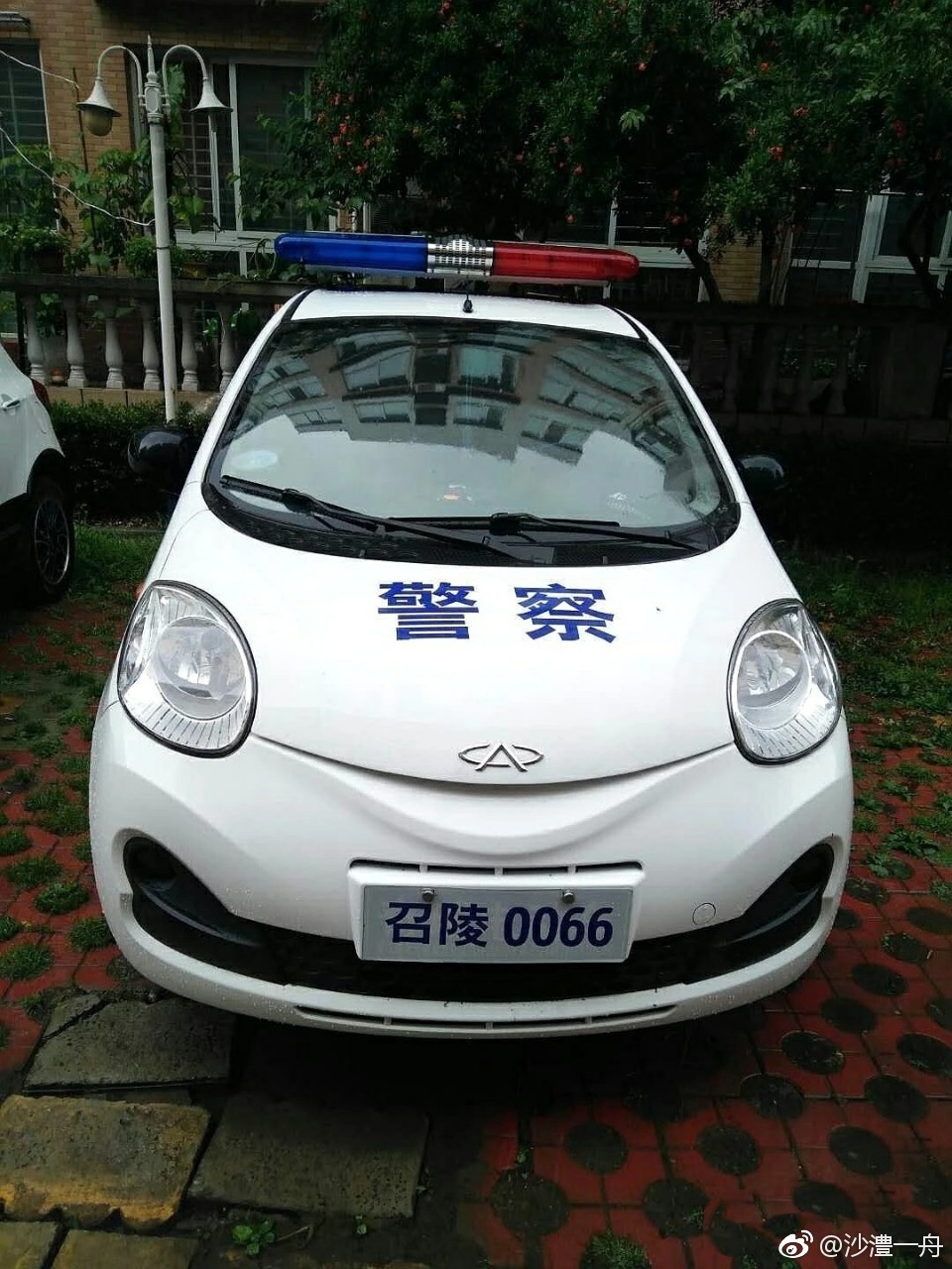 这辆假警车在漯河已经"巡逻"半年了