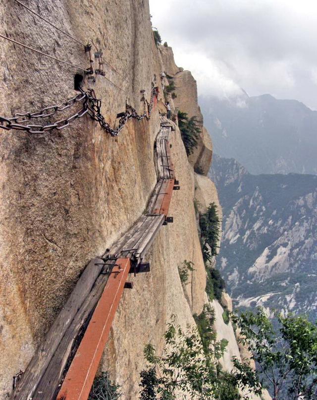 世界上最危险的五块石头, 掉下去就是万丈深渊, 有一块却是骗子