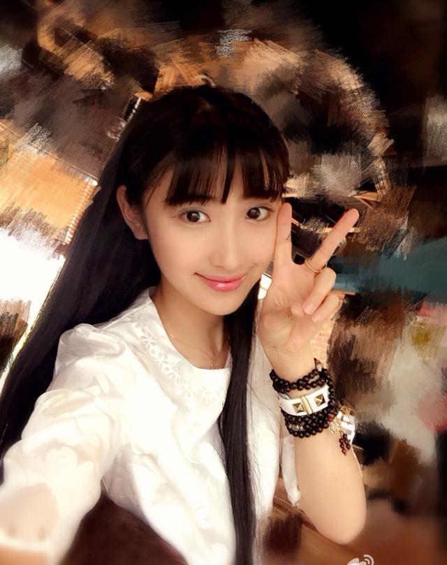 南艺学霸女神清纯古典 被赞最美校花