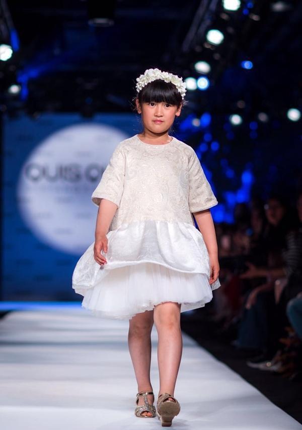 小童星王李腾子,真人秀闪亮的爸爸里面跟潘玮柏"儿子"蛋蛋——陈雪涛