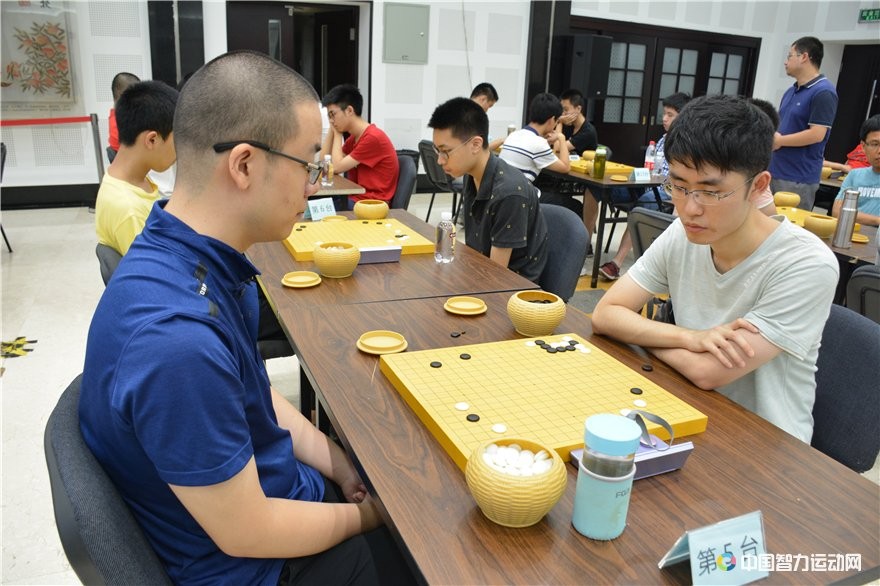 国家围棋队选拔战罢两轮李维清韩一洲等二连胜