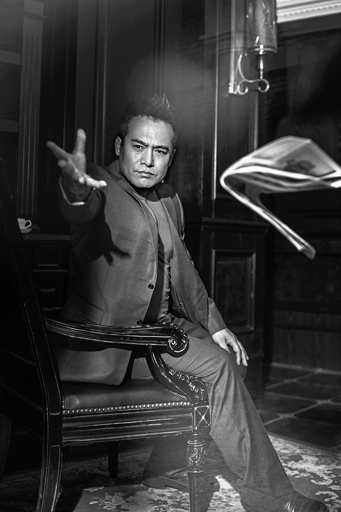 演员黑子黑白大片曝光 霸气十足尽显绅士气质