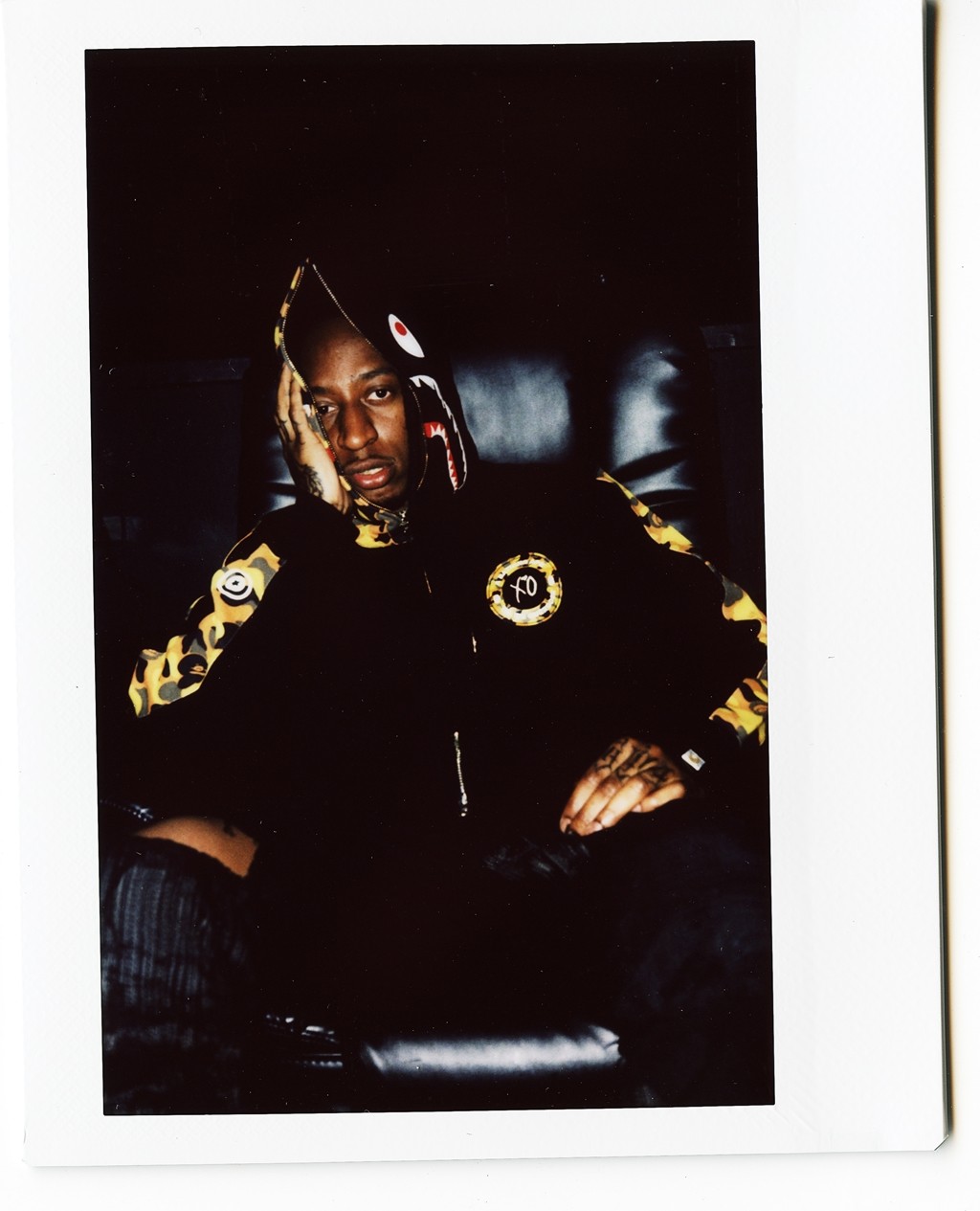 盆栽哥theweeknd亲自上身演绎bapexxo最新联名系列