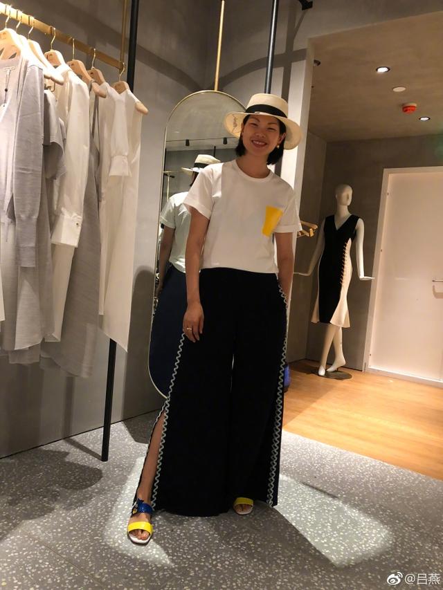 吕燕“丑”得让人着迷,优雅脱俗独具魅力,活出了人们羡慕的样子|吕燕|着迷|人生_新浪新闻