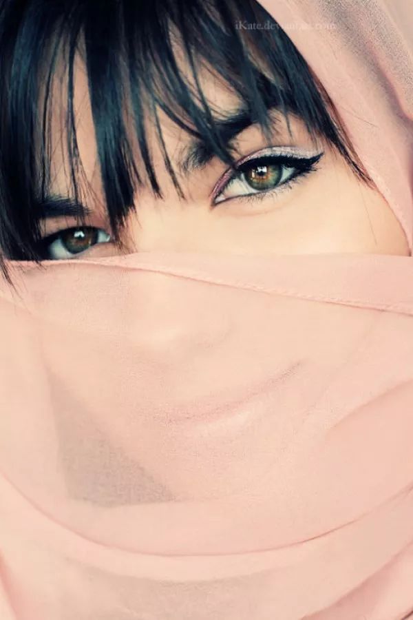 心理测试:哪个女人眼里渴望爱情,测你是怎样维系一段感情