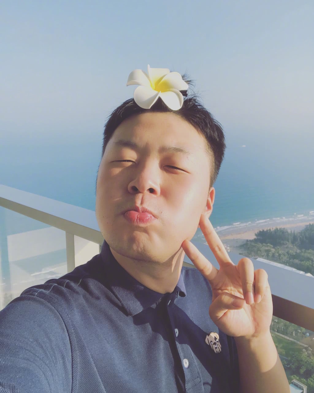 杜海涛首谈小年夜晚会口误事件:下台后忍着泪水第一时间打电话给吴昕