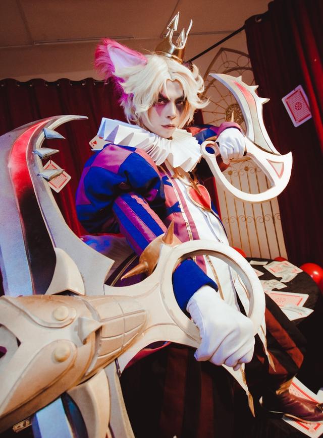 《王者荣耀》百里玄策cos,酷炫帅气的威尼斯狂欢皮肤