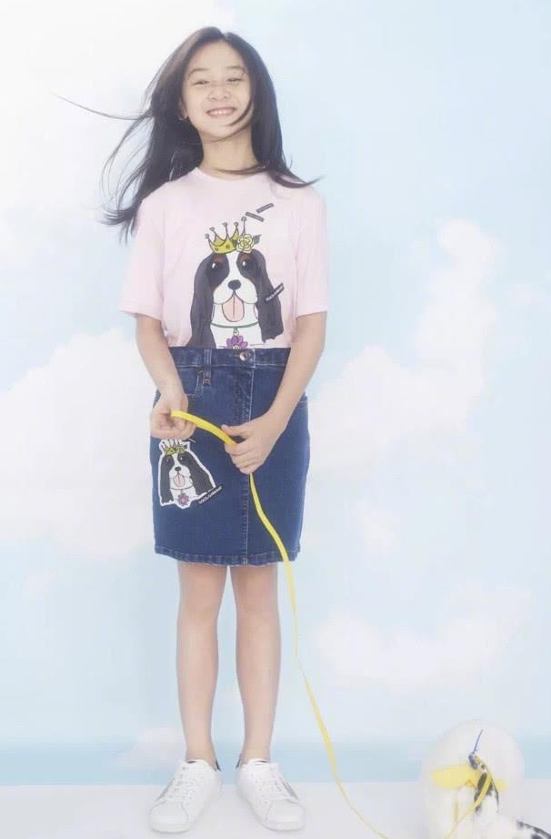 田雨橙女大十八变穿学生装变长腿美少女天天看了都要心动