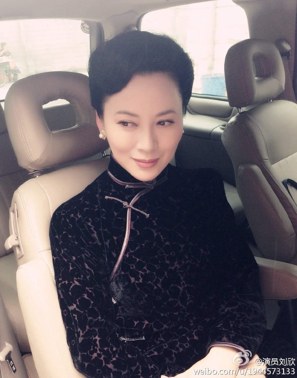 26岁拿影后,32岁嫁给爱情,现45岁不红了,女儿长得比她美|刘欣|邵峰