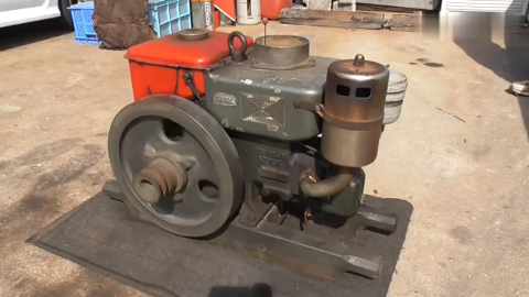 老式洋马柴油机,手摇启动,听听这声音