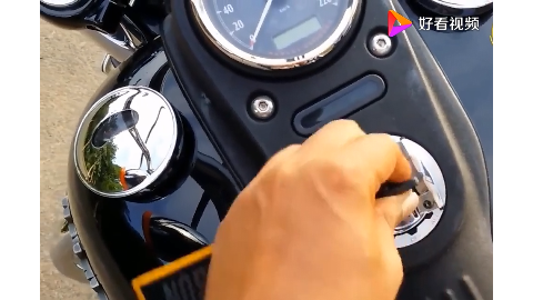 如何启动哈雷摩托车原来如此简单看完以后你会了吗
