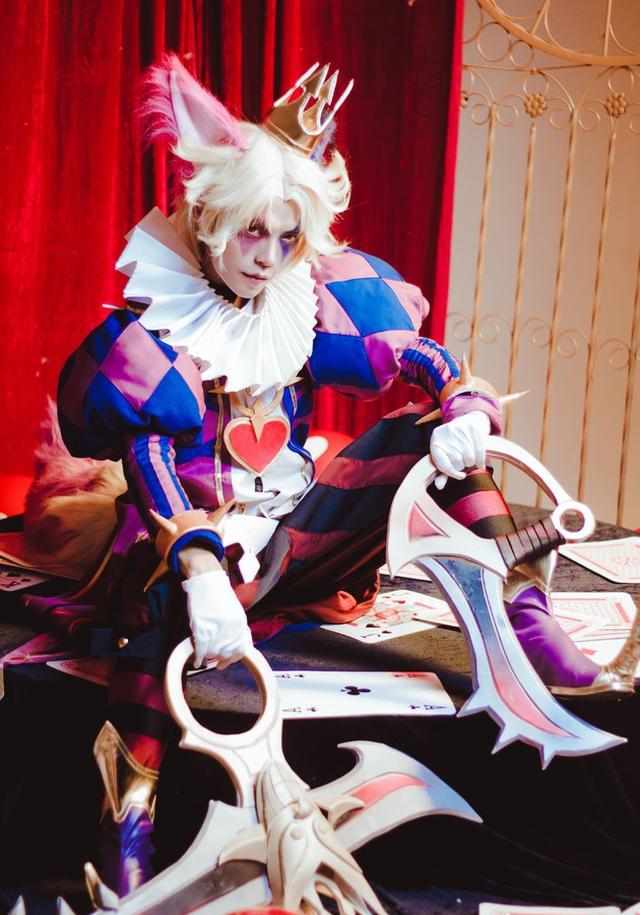 《王者荣耀》百里玄策cos,酷炫帅气的威尼斯狂欢皮肤