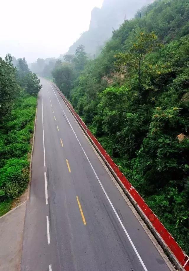 北京周边又一条旅游大道通车啦! 沿途40多个景点, 美到清新脱俗!