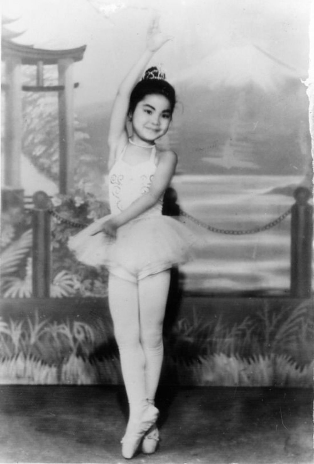 慢慢欣赏邓丽君从小到大的照片看过之后什么感想