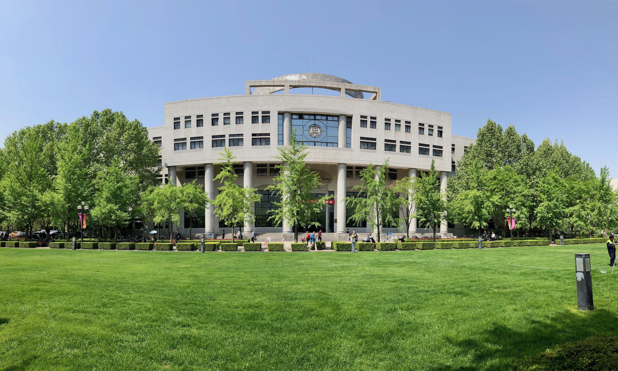 春游清华园:主楼,明理楼,天大广场.清华大学107周年校庆专题