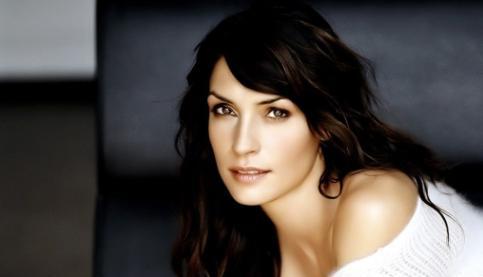 可能就是由玛丽昂·歌迪亚饰演的忍者大师的女儿米兰达·泰特,当然