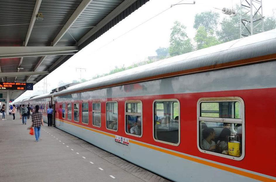 火车为什么只敢晚点,不敢提前到站?后果会很严重!