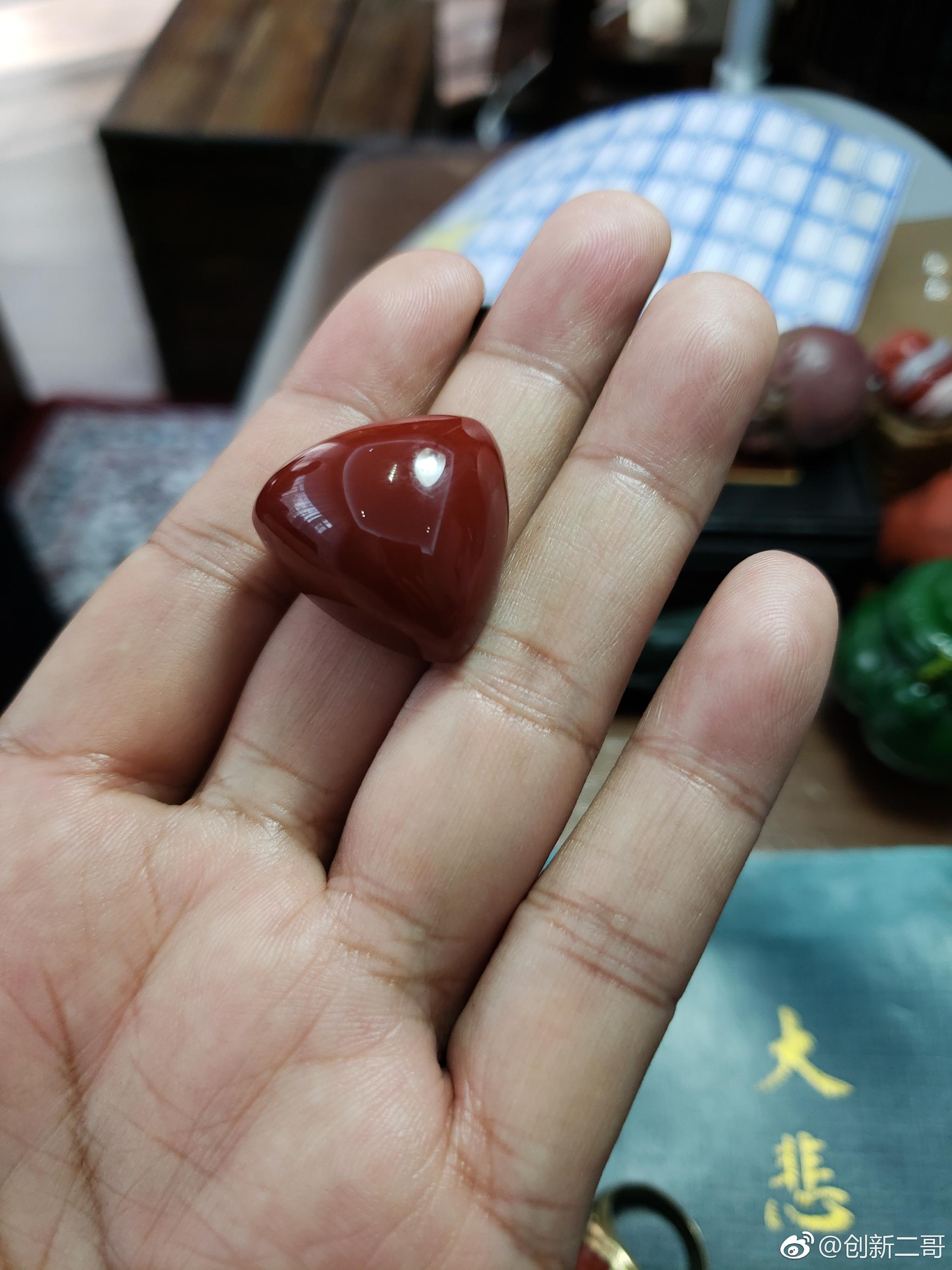 瓦西料南红满肉牛血红和珊瑚里的牛血红一样珍贵稀有雅赏