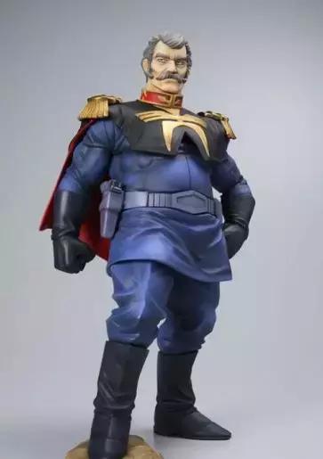 他的父亲金巴·拉尔曾经参与side-3的独立运动,与德金·索多·扎比