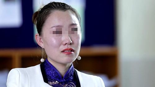 儿子高考失利选择复读,晚上听到儿子在厨房自言自语,妈妈哭了