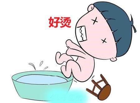 说这个温度正好,还说热水才能把脚泡暖和,但是水太烫完全无法下脚好吧