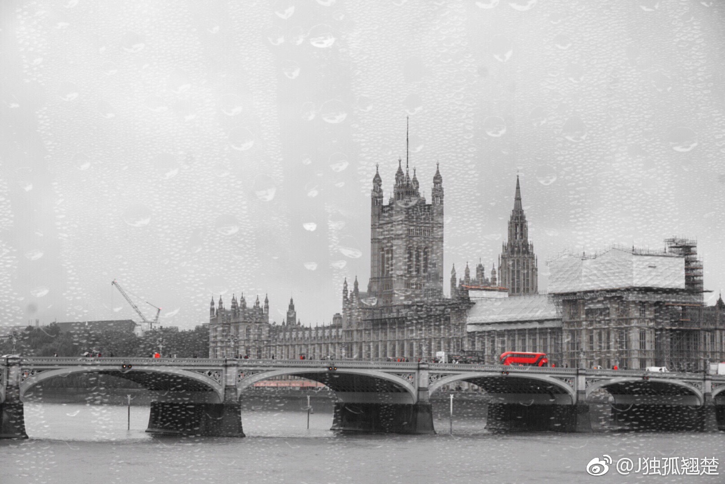 伦敦哇就是每天都在下雨