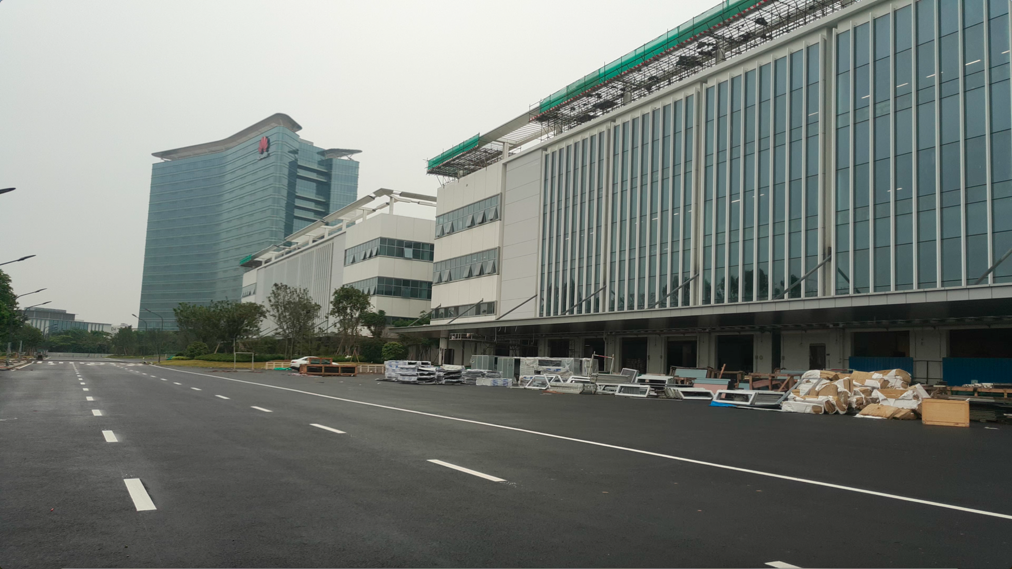 广东东莞一座世界级的手机工厂坐落于松山湖他就是不愿意上市