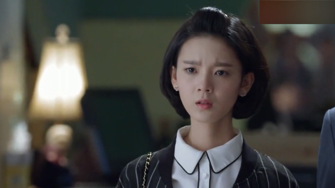 致青春看到施洁和林静接吻郑微伤心落泪