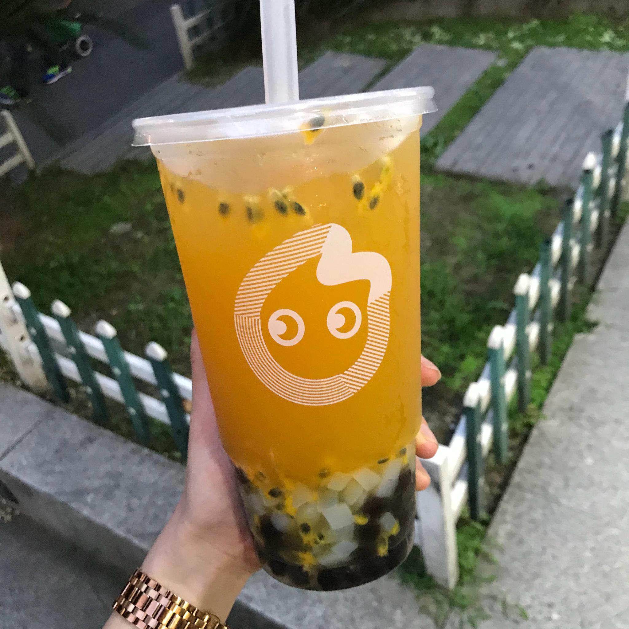 体测面试完命都掉了半条喝了coco的双响炮霸霸杯 1000ml的和一点点