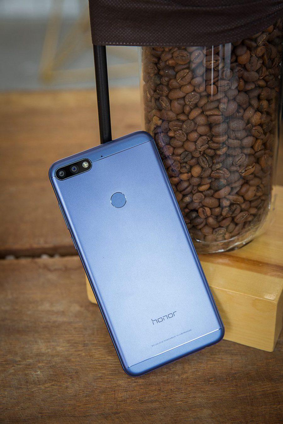 千元以内重磅新星想不到荣耀畅玩7c这么美