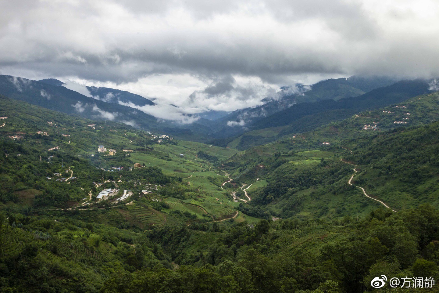 从南美乡到冰岛村今天从早上出发时就是一路大雨大雾