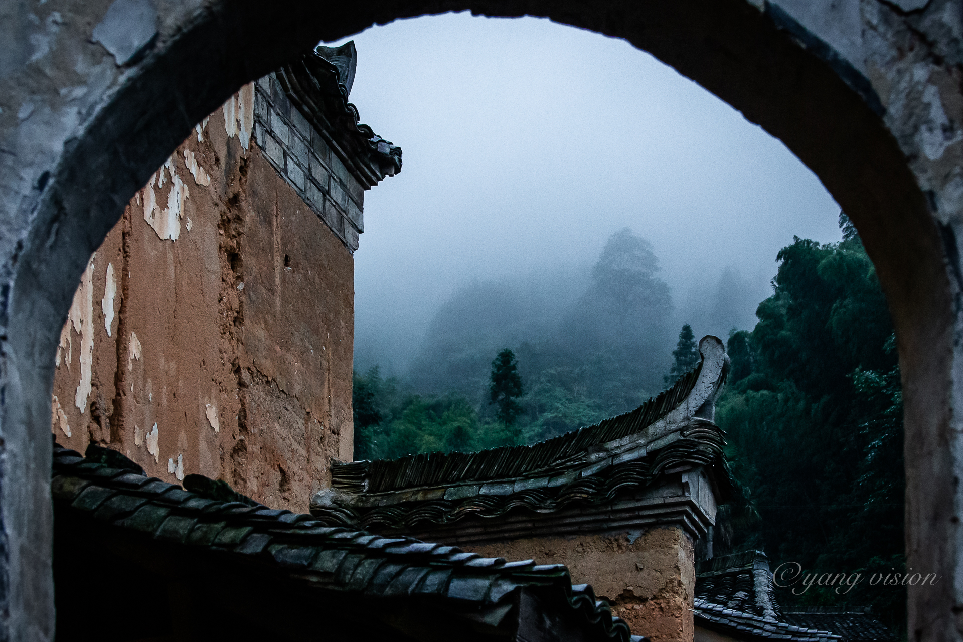 古村新雨后…(拍摄于浙江松阳杨家堂)