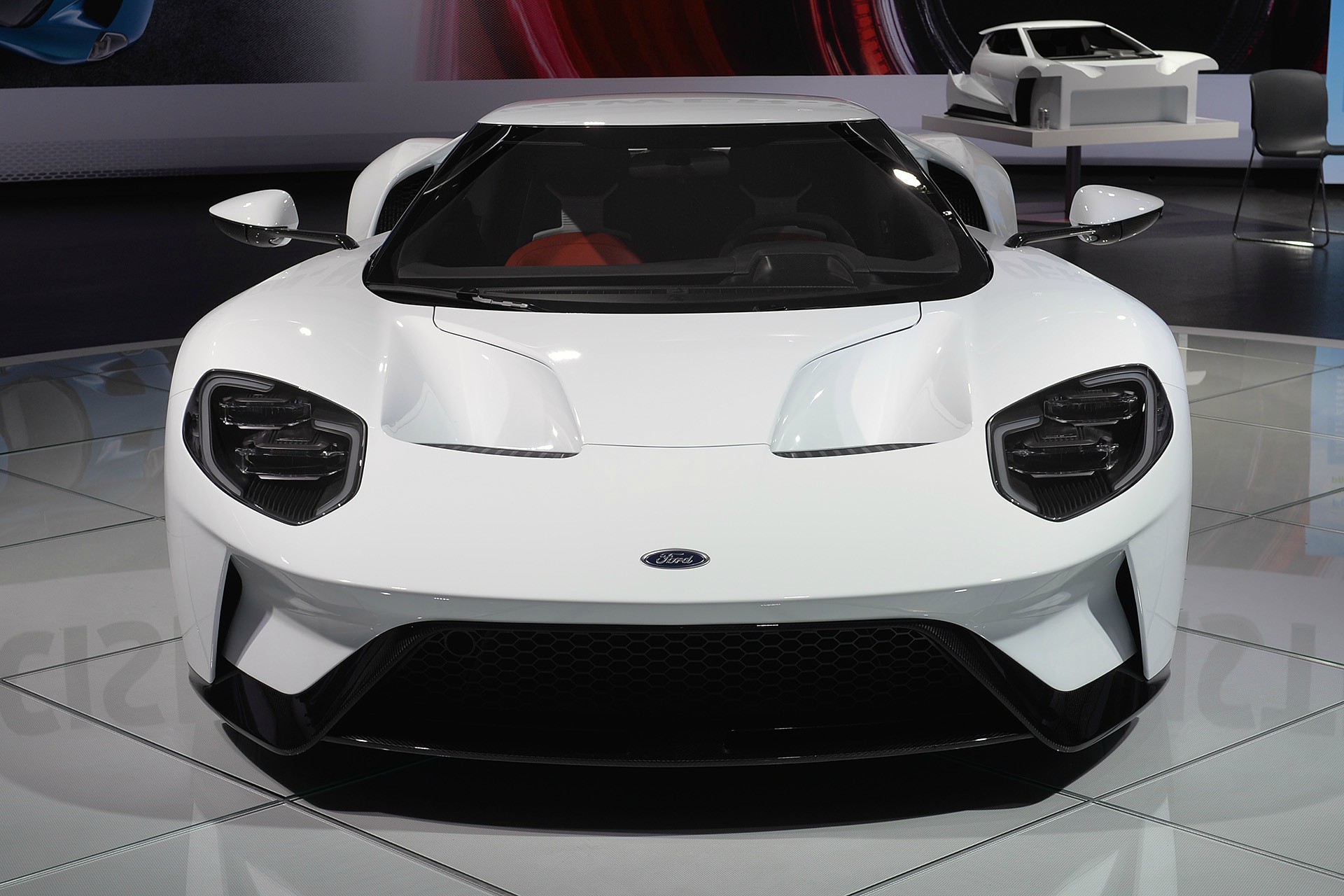 街头偶遇一辆福特gt,看到这尾 综合搜索 - 新浪汽车