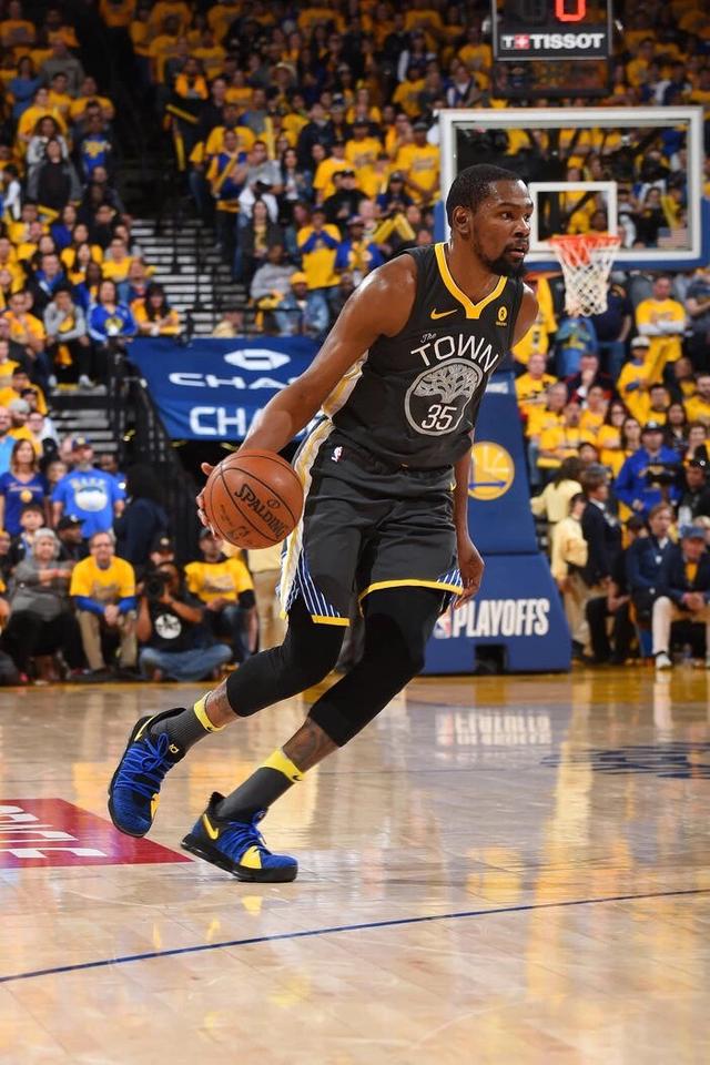 献上今年的fmvp死神杜兰特的壁纸喜欢的朋友们直接拿走吧