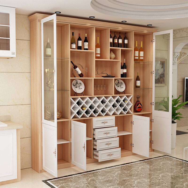 酒柜看似很高大上,但是在小户型家庭里放个大酒柜,那不仅不会显得家里