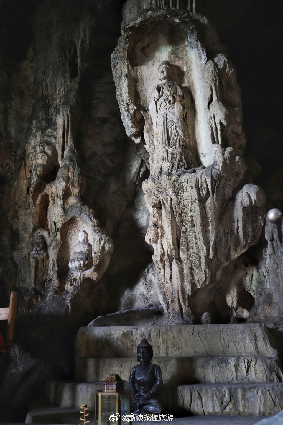 藏在岩洞里的千年古寺贵港南山寺寺中有三百多年的菩提树