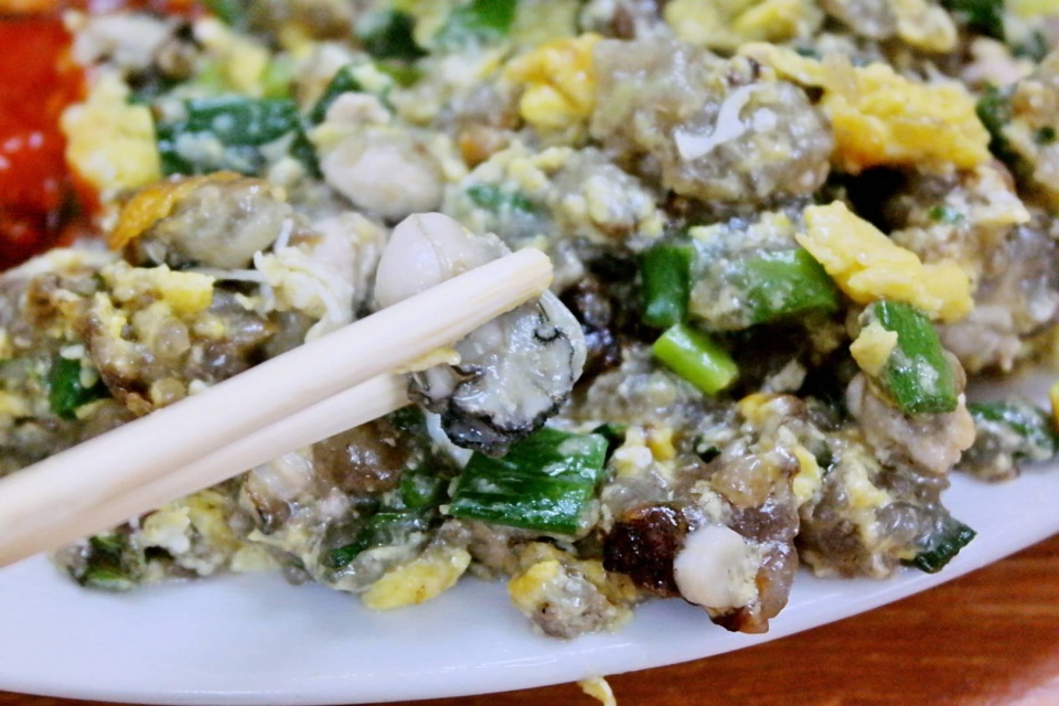 厦门的海蛎煎, 一道有着地道闽南情怀的小吃!