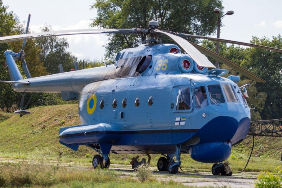 4架米-14直升机从克里米亚逃回乌克兰